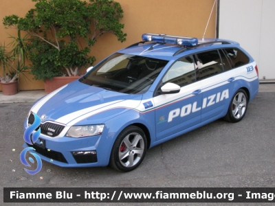 Skoda Octavia RS Wagon IV serie
Polizia di Stato
Polizia Stradale in servizio sull'Autostrada A4
Autostrada Brescia-Verona-Vicenza-Padova
Allestimento Bertazzoni Veicoli Speciali
Decorazione Grafica Artlantis 
Parole chiave: Skoda Octavia_RS_Wagon_IVserie