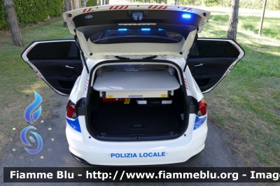 Fiat Tipo II serie 5porte
Polizia Locale Macerata
Allestimento Bertazzoni Veicoli Speciali
POLIZIA LOCALE YA 098 AG
Parole chiave: Fiat Tipo_IIserie_5porte POLIZIALOCALEYA098AG