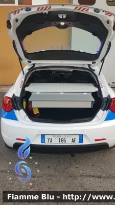 Alfa Romeo Nuova Giulietta Restyle
Polizia Locale
Comune di Prata (PN)
Allestimento Bertazzoni Veicoli Speciali
POLIZIA LOCALE YA 186 AF
Parole chiave: Alfa_Romeo Nuova_Giulietta_Restyle POLIZIALOCALEYA186AF