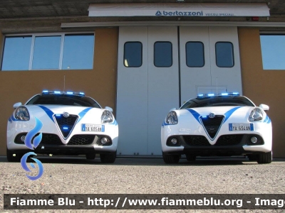 Alfa-Romeo Giulietta
Polizia Municipale - StadtPolizei
Lana - Lana (BZ)
Allestimento Bertazzoni
POLIZIA LOCALE YA 634 AN
POLIZIA LOCALE YA 635 AN
Parole chiave: Alfa-Romeo Giulietta POLIZIALOCALEYA634AN POLIZIALOCALEYA635AN