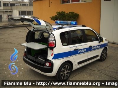 Citroen C3 Picasso I serie restyle
Polizia Municipale 
Comune di Minerbio (BO) 
Allestimento Bertazzoni 
POLIZIA LOCALE YA 845 AJ
Parole chiave: Citroen C3_Picasso_Iserie_restyle POLIZIALOCALEYA845AJ