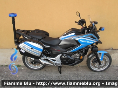 Honda NC750X
Polizia Locale 
Comune di Matera
Allestimento Bertazzoni
Parole chiave: Honda NC750X