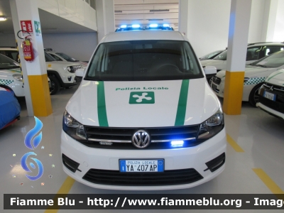 Volkswagen Caddy III serie restyle
Polizia Locale
Unione dei Comuni Casalbuttano ed Uniti (CR)
Allestimento Bertazzoni
POLIZIA LOCALE YA 407 AP
Parole chiave: Volkswagen Caddy_IIIserie_restyle POLIZIALOCALEYA407AP 