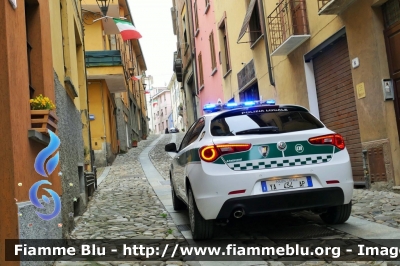 Alfa Romeo Nuova Giulietta restyle
Polizia Municipale
Comune di Biella
Allestimento "Pi-Elle" Bertazzoni
POLIZIA LOCALE YA 434 AP
Parole chiave: Alfa_Romeo Nuova_Giulietta_restyle POLIZIALOCALEYA434AP