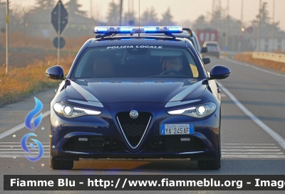 Alfa-Romeo Nuova Giulia
Polizia Locale Bardolino (VR)
Allestimento Bertazzoni Veicoli Speciali
Linea Pi-Elle
Parole chiave: Alfa-Romeo Nuova_Giulia