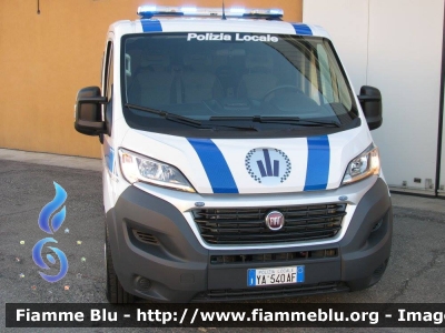 Fiat Ducato X290
Polizia Municipale Cesena
Unita' Mobile
Allestimento Bertazzoni
POLIZIA LOCALE YA  540 AF
Parole chiave: Fiat Ducato_X290 POLIZIALOCALEYA540AF