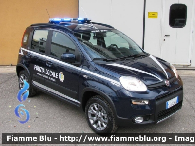 Fiat Nuova Panda 4x4 II serie
Polizia Locale 
Gravina in Puglia
ALlestimento Bertazzoni
POLIZIA LOCALE YA 645 AN
Parole chiave: Fiat Nuova_Panda_4x4_IIserie POLIZIALOCALEYA645AN