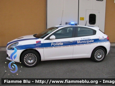 Alfa Romeo Giulietta
Polizia Locale Comacchio 
Allestimento Bertazzoni
POLIZIA LOCALE YA 875 AM 
Parole chiave: Alfa-Romeo Giulietta POLIZIALOCALEYA875AM