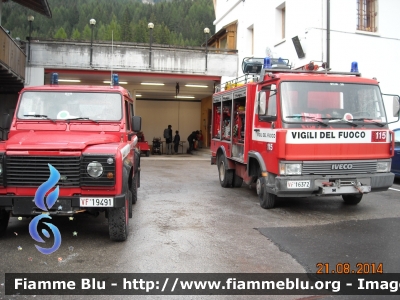 Iveco Zeta 65-12
Vigili del Fuoco
Comando Provinciale di Belluno
Distaccamento Volontario di Selva di Cadore (BL)
Polisoccorso allestimento Baribbi
VF 16372
Parole chiave: Iveco Zeta_65-12 VF16372