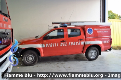 Isuzu D-Max II serie
Vigili del Fuoco
Comando Provinciale di Venezia
Distaccamento Permanente di Mestre (VE)
Servizio Telecomunicazioni
Centro TLC Veneto
Allestimento Baggio & De Sordi
VF 28037
Parole chiave: Isuzu D-Max_IIserie VF28037