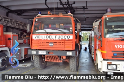 Man-Meccanica F99 4x4
Vigili del Fuoco
Comando Provinciale Venezia-Mestre
VF17060
Parole chiave: Man-Meccanica F99 4x4_VF17060