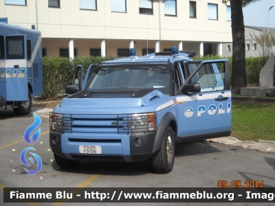 Land Rover Discovery 3 
Polizia di stato
Reparto Mobile Padova
POLIZIA F 9799
esemplare completamente blindato
Parole chiave: Land_Rover Discovery_3 poliziaF9799