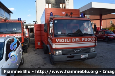 Iveco Zeta 65-12
Vigili del Fuoco
Comando Provinciale Belluno
VF 16240

Parole chiave: Iveco Zeta_65-12