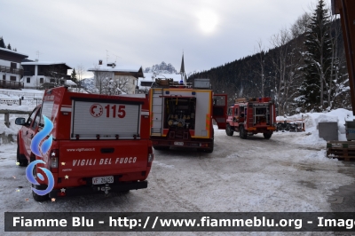 Isuzu D-Max I serie
Vigili del Fuoco
Comando Provinciale di Belluno
Distaccamento Volontario di Zoldo Alto (BL)
-Dotata di modulo scarrabile-
VF 26255
Parole chiave: Isuzu D-max_Iserie VF26255