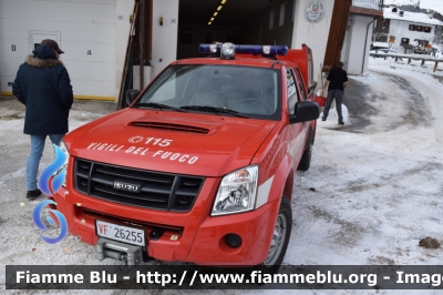 Isuzu D-Max I serie
Vigili del Fuoco
Comando Provinciale di Belluno
Distaccamento Volontario di Zoldo Alto (BL)
-Dotata di modulo scarrabile-
VF 26255
Parole chiave: Isuzu D-max_Iserie VF26255