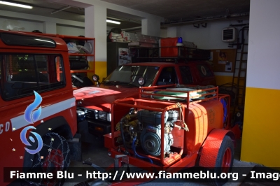 Carrello
Vigili del Fuoco
Comando Provinciale di Belluno
Distaccamento Volontario di Selva di Cadore (BL)
-Carrello AIB con cisterna da 500L-
