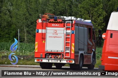 Volvo FL 280 III serie
Vigili del Fuoco
Comando Provinciale di Venezia
Distaccamento di Mestre (VE)
AutoPompaSerbatoio
VF 26218
Parole chiave: Volvo FL_280_IIIserie VF26218