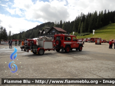 Land Rover Defender 90
Vigili del Fuoco
 Comando Provinciale di Belluno

Parole chiave: Land-Rover Defender_90