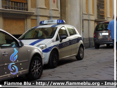 Fiat Grande Punto
Polizia Locale Genova
Parole chiave: Fiat Grande_Punto