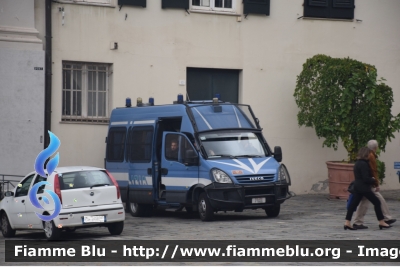 Iveco Daily IV serie
Polizia di Stato
Reparto Mobile
VI Genova
Allestito Sperotto
Decorazione Grafica Artlantis
POLIZIA F7869
Parole chiave: Iveco Daily_IVserie POLIZIAF7869