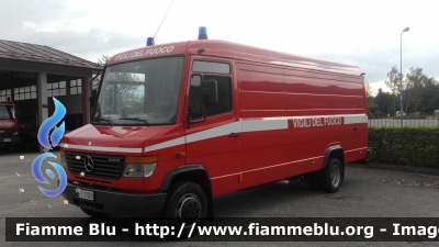 Mercedes-Benz Vario 612D
Vigili del Fuoco
Comando Provinciale di Belluno
VF 21029
Parole chiave: Mercedes-Benz Vario_612D VF21029