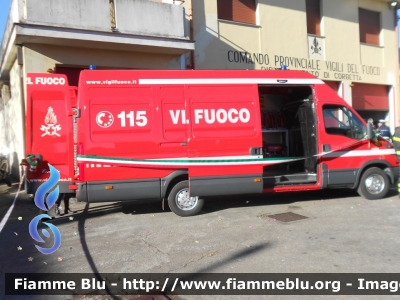 Iveco Daily III serie
Vigili del Fuoco
Comando Provinciale di Milano
Distaccamento Volontario di Corbetta (MI)
Polissoccorso e carro ventilazione allestito Fortini
in attesa di targhe (fotografato durante l' inaugurazione)
Parole chiave: Iveco Daily_IIIserie