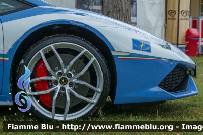 Lamborghini Huracàn LP 610-4
Polizia di Stato
Polizia Stradale
Allestita Lamborghini
Decorazione grafica Artlantis
POLIZIA H8862
Parole chiave: Lamborghini Huracàn_LP_610-4 POLIZIAH8862