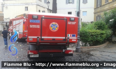 Mercedes-Benz Sprinter 4x4 III serie
Vigili del Fuoco
Comando Provinciale di Roma
Nucleo NBCR
Allestimento Baggio & De Sordi
Esemplare unico
VF 26340
Parole chiave: Mercedes-Benz Sprinter_4x4_IIIserie VF26340