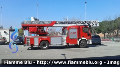 Iveco EuroCargo 180E32 III serie
Vigili del Fuoco
Comando Provinciale di Roma
AutoScala M39L da 39 metri allestimento Magirus
VF 27498
