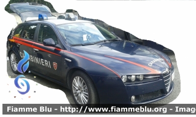 Alfa Romeo 159 Sportwagon
Carabinieri
Nucleo Operativo RadioMobile
 Infortunistica stradale
 CC DI 536
Parole chiave: Alfa-Romeo 159_Sportwagon CCDI536