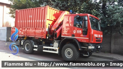 Iveco EuroCargo 150E28 4x4 III serie
Vigili del Fuoco
Comando Provinciale di Milano
Colonna Mobile Regionale
Autocarro con gru PM allestimento Iveco-Magirus

Parole chiave: Iveco EuroCargo_150E28_4x4_IIIserie