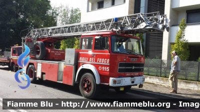 Fiat Iveco 160NC
Vigili del Fuoco
Comando Provinciale di Milano
Parole chiave: Fiat-Iveco 160NC