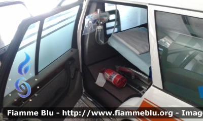 Mercedes Benz E250
118 Abruzzo Soccorso
ASL Lanciano Vasto Chieti
P.O. Ortona
Allestimento Grazia
-vano sanitario lato sx-
Parole chiave: Mercedes-Benz E250 Ambulanza