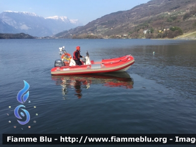 Gommone
Vigili del Fuoco
Distretto di Trento
Corpo Volontario di Cavedine (TN)
Parole chiave: Gommone