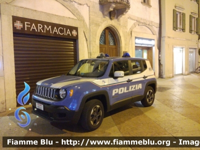 Jeep Renegade
Polizia di Stato 
Reparto PrevenzioneCrimine 
POLIZIA M2242
Parole chiave: Jeep Renegade POLIZIAM2242