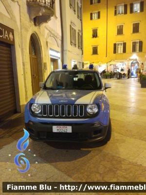 Jeep Renegade
Polizia di Stato 
Reparto PrevenzioneCrimine 
POLIZIA M2242
Parole chiave: Jeep Renegade POLIZIAM2242