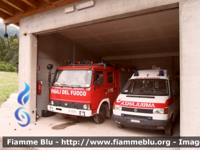 Iveco OM 79-13
Vigili del Fuoco
Comando Provinciale di Udine
Distaccamento Volontario di Paularo
VF 13723
Parole chiave: Iveco-OM 79-13 VF13577