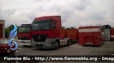 Mercedes Benz Actros II serie
Vigili del Fuoco
Comando Provinciale di Udine
VF 27534
Parole chiave: Mercedes-Benz Actros_IIserie VF27534