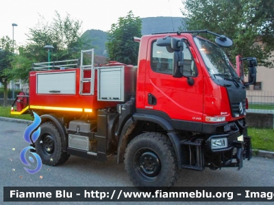 Mercedes-Benz Unimog U20
Vigili del Fuoco
Comando Provinciale di Udine
Distaccamento Permanente di Tolmezzo
VF 27698
Parole chiave: Mercedes-Benz Unimog_U20 VF27698