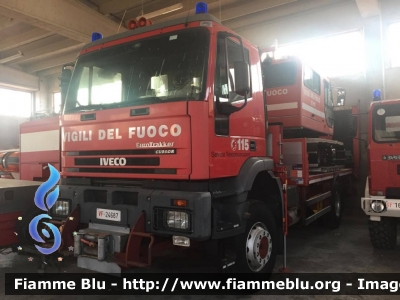 Iveco EuroTrakker 190E35 4x4
Vigili del Fuoco
Servizio Telecomunicazioni
VF 24687
Parole chiave: Iveco EuroTrakke_ 190E35_4x4 VF24687