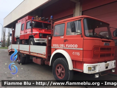 Fiat Iveco 160NC
Vigili del Fuoco
Comando Provinciale di Bologna
VF14417
Parole chiave: Fiat-Iveco 160NC VF14417