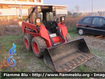 Fiat Hitachi SL40B
Vigili del Fuoco
Comando Provinciale di Piacenza
G.O.S. (Gruppo Operativo Speciale) 
Emilia Romagna
VF 21622
Parole chiave: Fiat-Hitachi SL40B VF21662