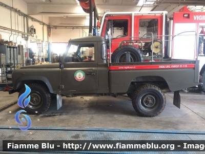 Land Rover Defender 110 HCPU
Vigili del Fuoco
Comando Provinciale di Bologna
Distaccamento Volontario di Molinella
Ex Corpo Forestale dello Stato
VF 28152
Parole chiave: Land-Rover Defender_110_HCPU VF28152