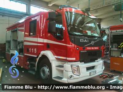 Volvo FL 290 IV serie
Vigili del Fuoco
Comando Provinciale di Milano
AutoPompaSerbatoio
Allestimento BAI
VF 27279
Parole chiave: Volvo FL_290_IVserie VF27279