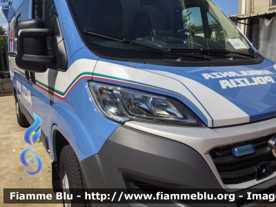 Fiat Ducato X290
Polizia di Stato
Servizio Sanitario
Nuova Livrea
Allestita Boneschi
Decorazione Grafica Artlantis
Parole chiave: Fiat Ducato_X290 Ambulanza