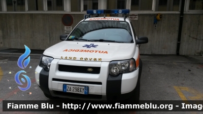 Land Rover Freelander I serie restyle
I.M.E.T Pedemontana Emergenza Onlus
in convenzione SUEM 118 TrevisoEmergenza
"921"

Parole chiave: Land-Rover Freelander_Iserie_restyle Automedica