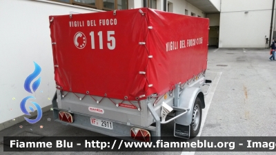 Carrello Teli
Vigili del Fuoco
Comando Provinciale di Treviso
Carrello telo da salto
VF R 2911
Parole chiave: Carrello-Teli VFR2911