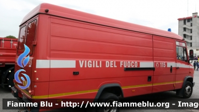 Mercedes-Benz Vario 612D
Vigili del Fuoco
Comando Provinciale di Treviso
VF 20702
Parole chiave: Mercedes-Benz Vario_612D VF20702