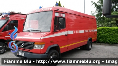 Mercedes-Benz Vario 612D
Vigili del Fuoco
Comando Provinciale di Treviso
VF 20702
Parole chiave: Mercedes-Benz Vario_612D VF20702