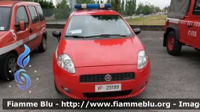 Fiat Grande Punto
Vigili del Fuoco
Comando Provinciale di Treviso
VF 25199
Parole chiave: Fiat Grande_Punto VF25199